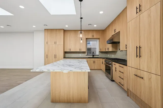 $868,000 | 6500 Durham Avenue, North Bergen, NJ 07047