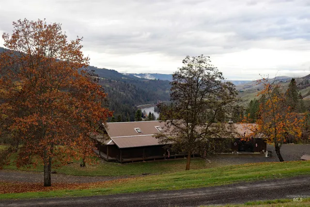 $850,000 | 20044 Orchard Lane, Lenore, ID 83541