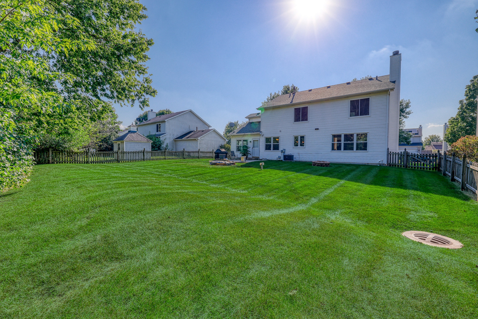 86 South Hankes Road Aurora, IL 60506 - Photo 3 of 28 Gallery Image 3