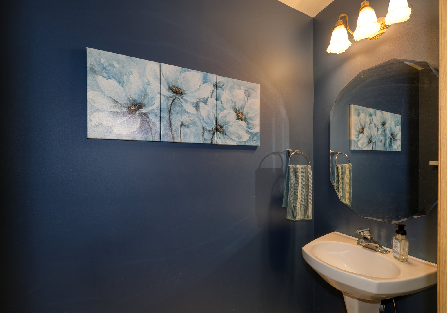 86 South Hankes Road Aurora, IL 60506 - Photo 7 of 28 Gallery Image 7