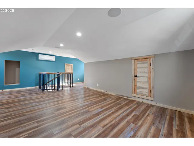 $695,000 | 818 Sierra Vista Drive, Newberg, OR 97132