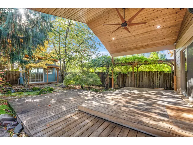 $695,000 | 818 Sierra Vista Drive, Newberg, OR 97132