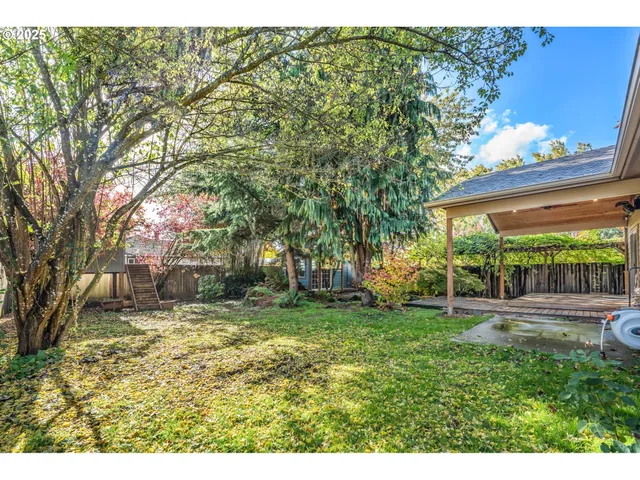 $695,000 | 818 Sierra Vista Drive, Newberg, OR 97132