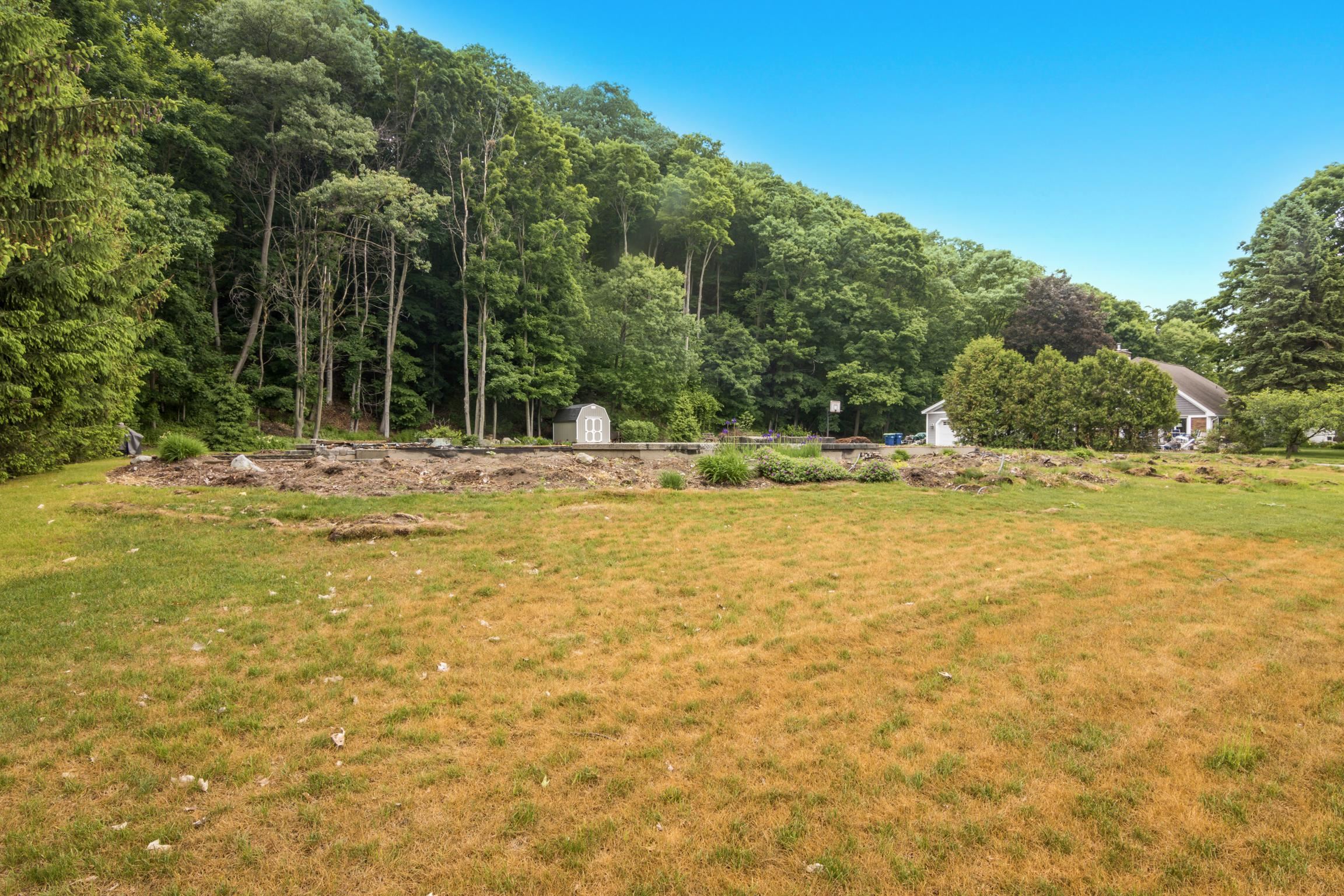 11207 Bluff Road Traverse City, MI 49686 - Photo 9 of 11 Gallery Image 9