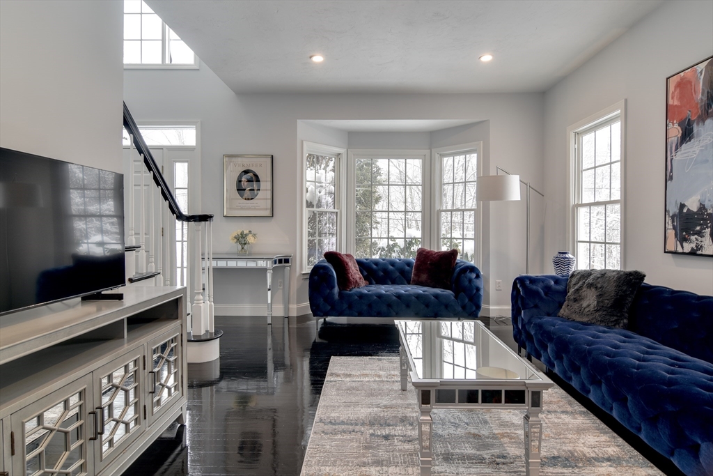 115 Cedar Street Ashland, MA 01721 - Photo 4 of 40 Gallery Image 4