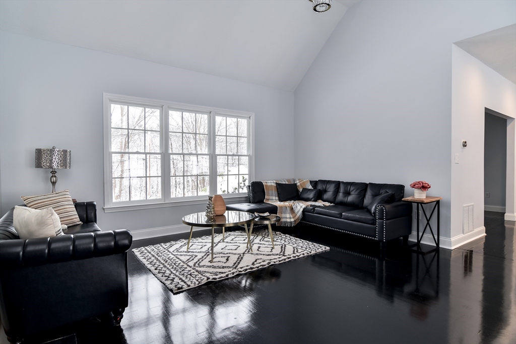 115 Cedar Street Ashland, MA 01721 - Photo 8 of 40 Gallery Image 8