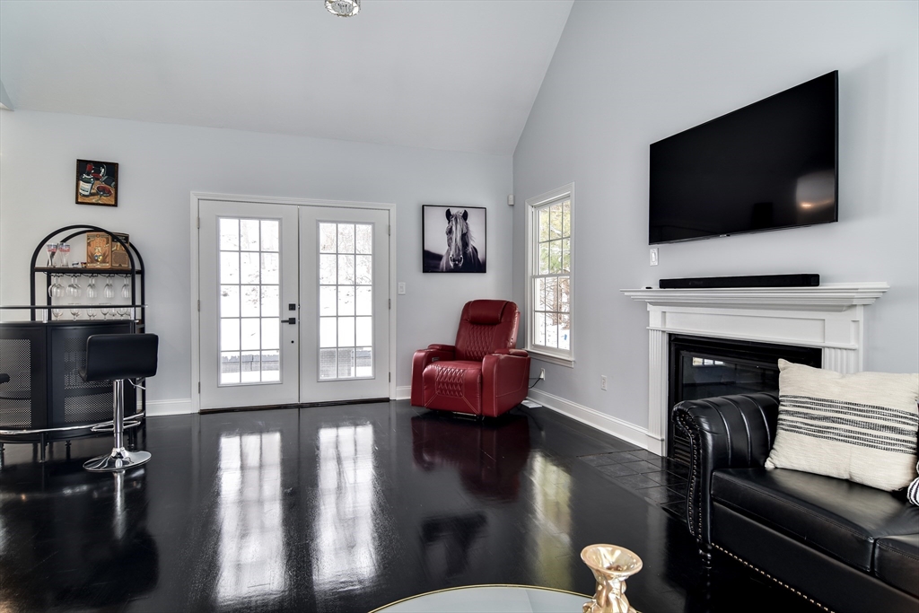 115 Cedar Street Ashland, MA 01721 - Photo 10 of 40 Gallery Image 10