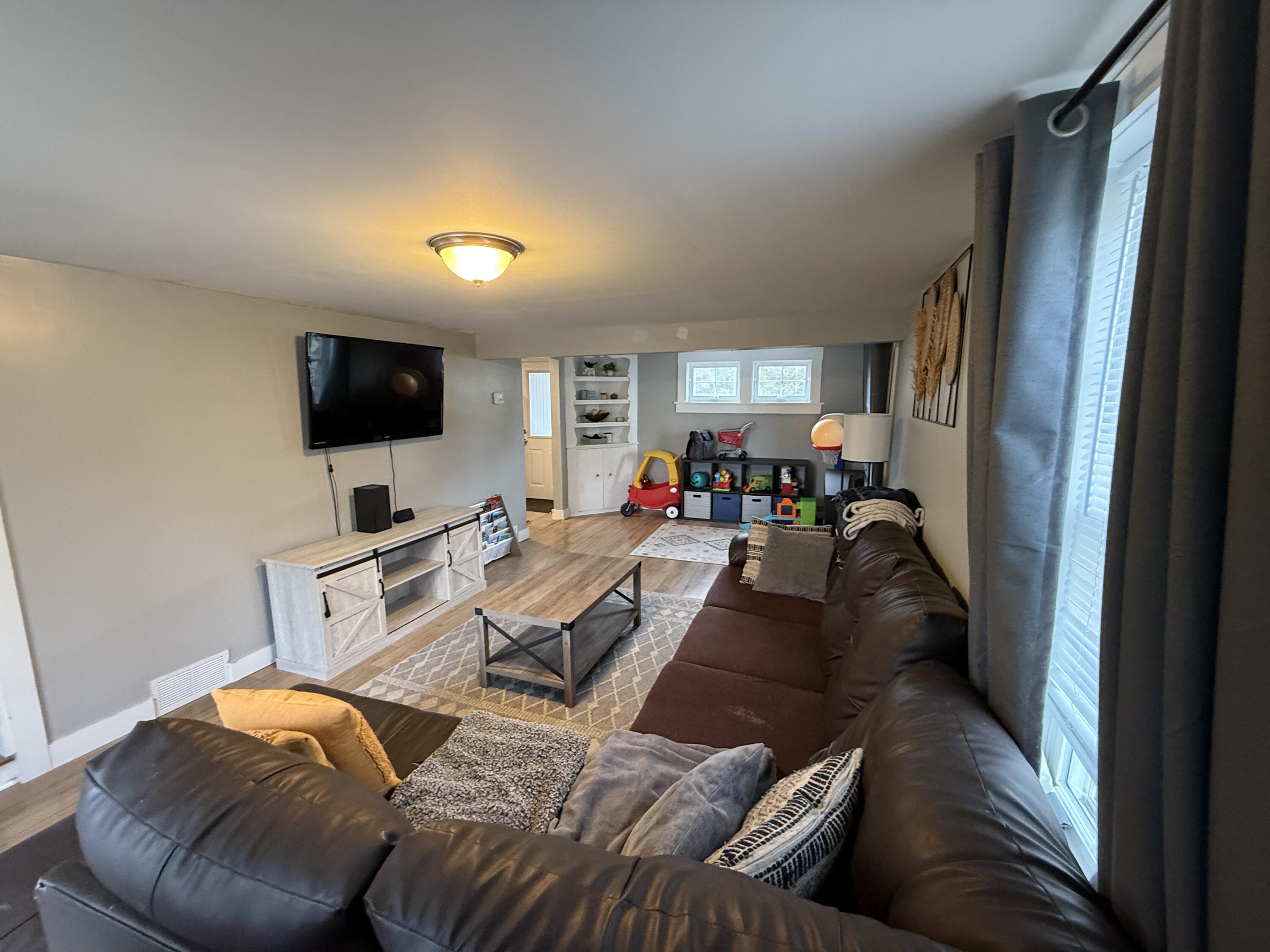 95 Silk Street Brewer, ME 04412 - Photo 15 of 40 LR and DR