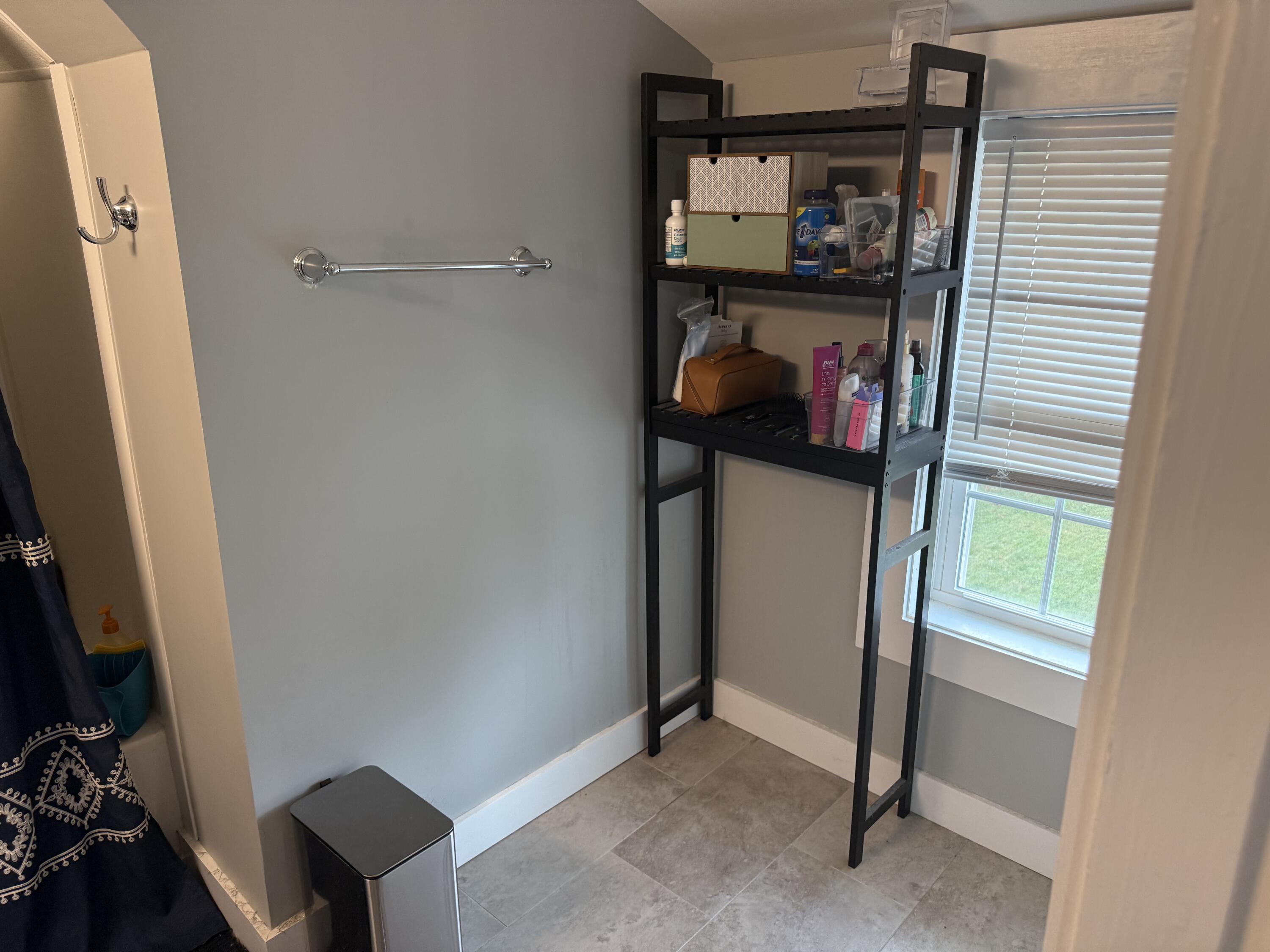 95 Silk Street Brewer, ME 04412 - Photo 20 of 40 Bathroom