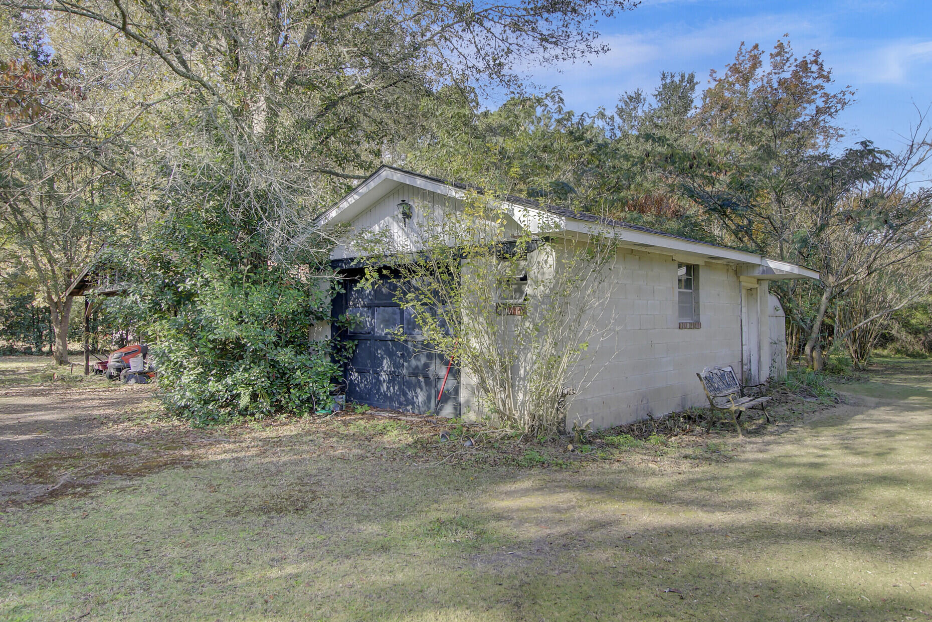 1231 Mail Rte Road Bonneau, SC 29431 - Photo 22 of 36 34_34_mls