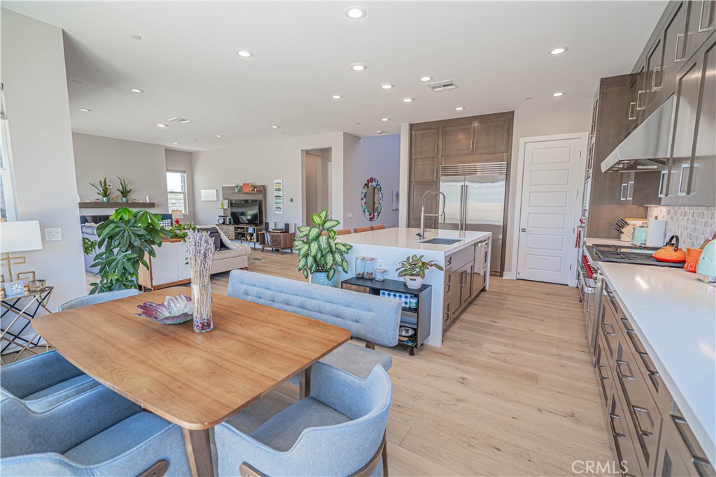 27871 Screenplay Place Valencia, CA 91381 - Photo 15 of 66