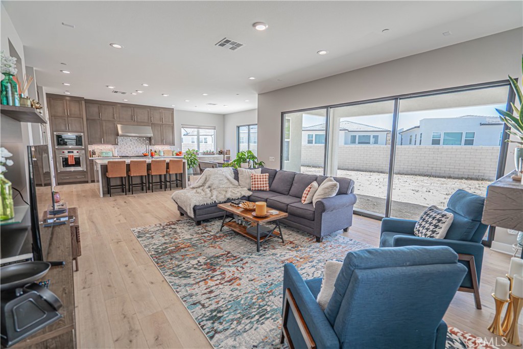 27871 Screenplay Place Valencia, CA 91381 - Photo 23 of 66