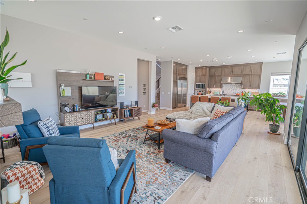 27871 Screenplay Place Valencia, CA 91381 - Photo 24 of 66