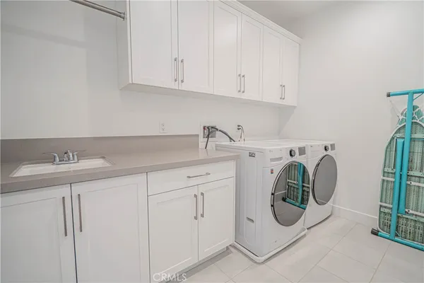 $1,595,000 | 27871 Screenplay Place, Valencia, CA 91381