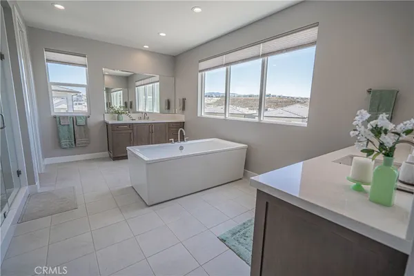 $1,595,000 | 27871 Screenplay Place, Valencia, CA 91381
