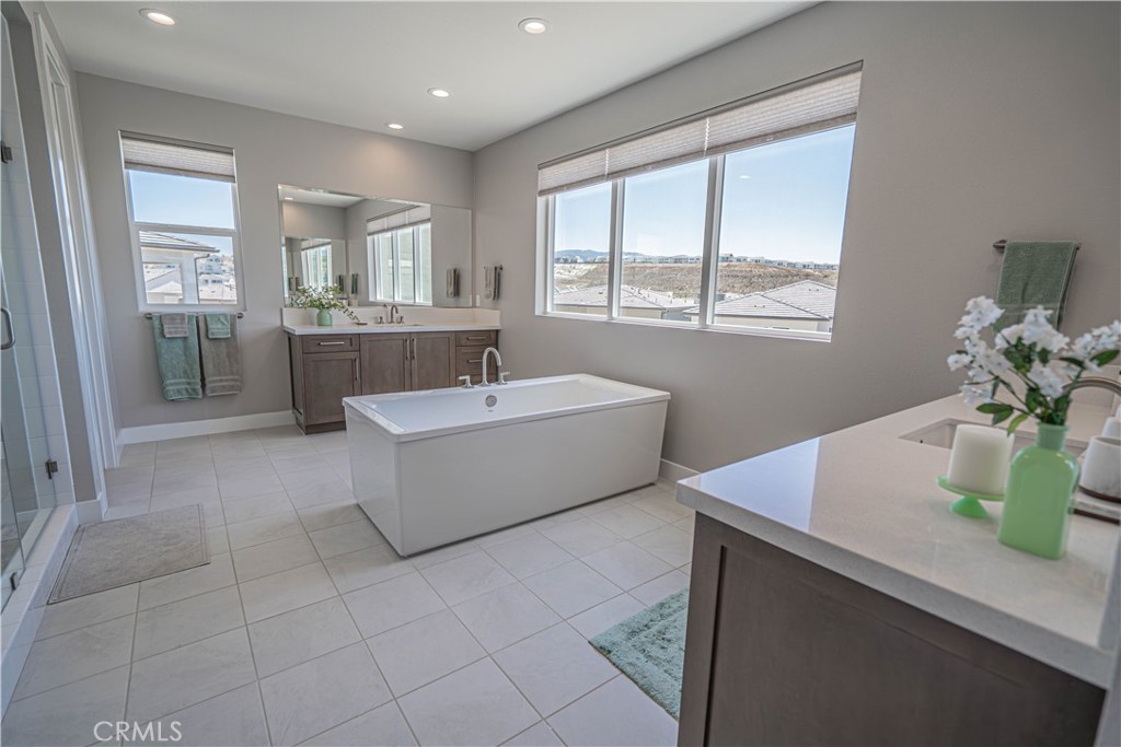 27871 Screenplay Place Valencia, CA 91381 - Photo 40 of 66