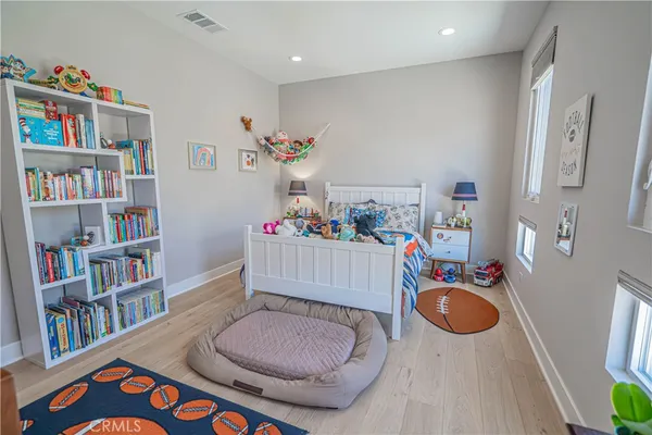 $1,595,000 | 27871 Screenplay Place, Valencia, CA 91381