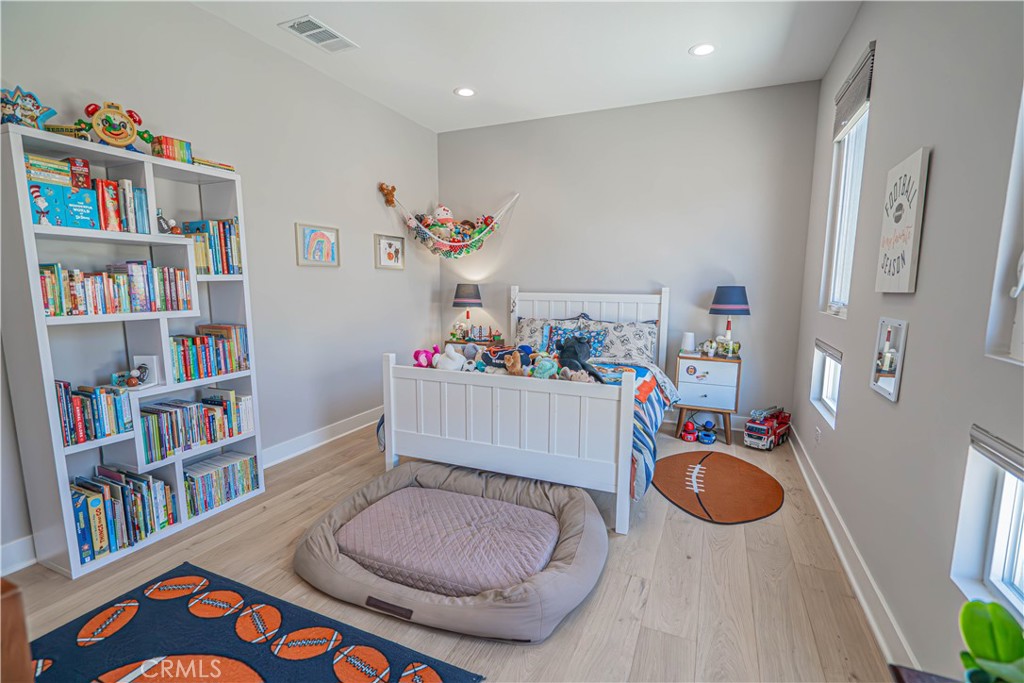 27871 Screenplay Place Valencia, CA 91381 - Photo 46 of 66