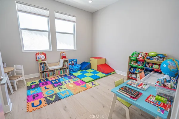 $1,595,000 | 27871 Screenplay Place, Valencia, CA 91381