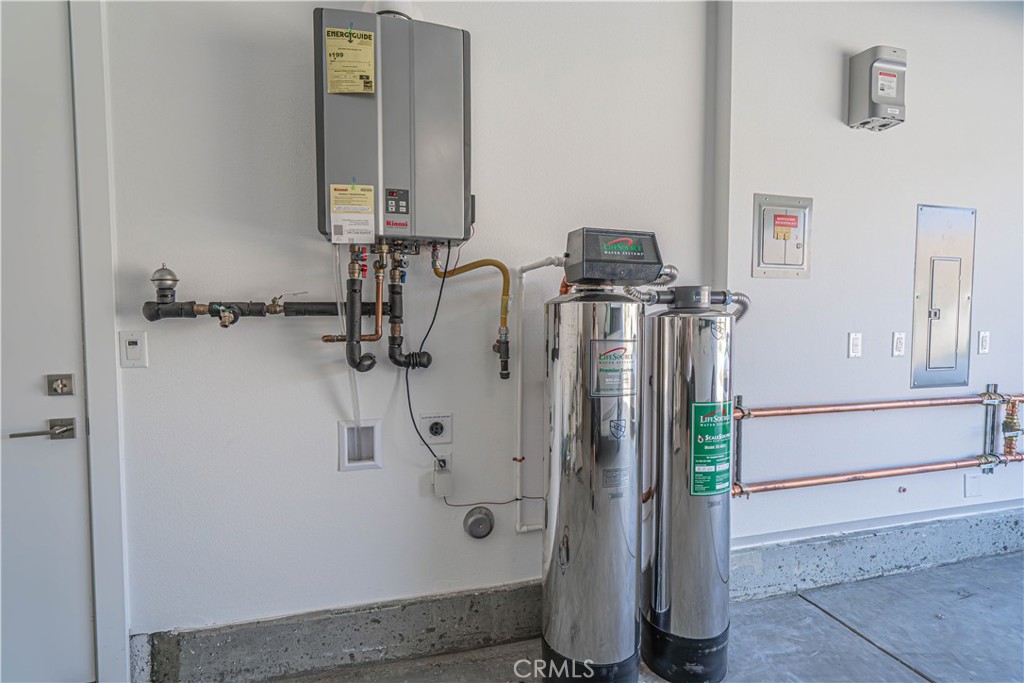 27871 Screenplay Place Valencia, CA 91381 - Photo 52 of 66