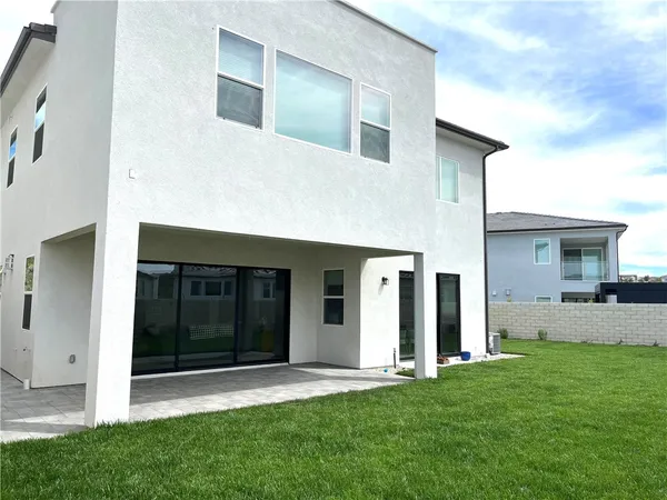 $1,595,000 | 27871 Screenplay Place, Valencia, CA 91381