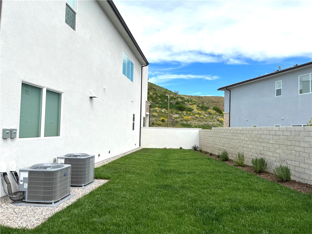 27871 Screenplay Place Valencia, CA 91381 - Photo 61 of 66