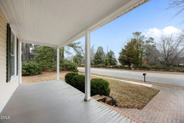 $250,000 | 230 Chavasse Avenue, Henderson, NC 27536