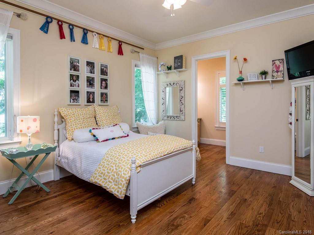 80 Running Ridge Road Asheville, NC 28804 - Photo 16 of 36 Gallery Image 16
