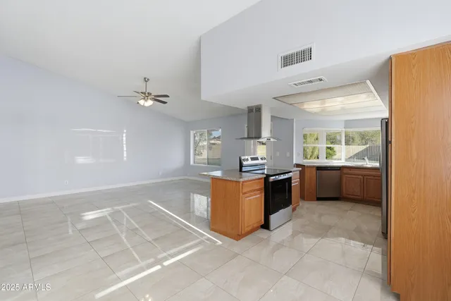 $450,000 | 17853 North 43rd Drive, Glendale, AZ 85308