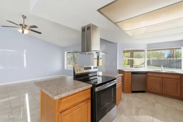 $450,000 | 17853 North 43rd Drive, Glendale, AZ 85308