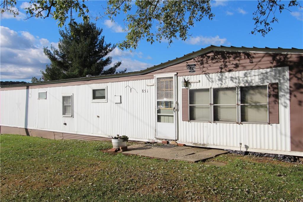 851 Nature Run Road Ligonier, PA 15658 - Photo 2 of 9 Gallery Image 2