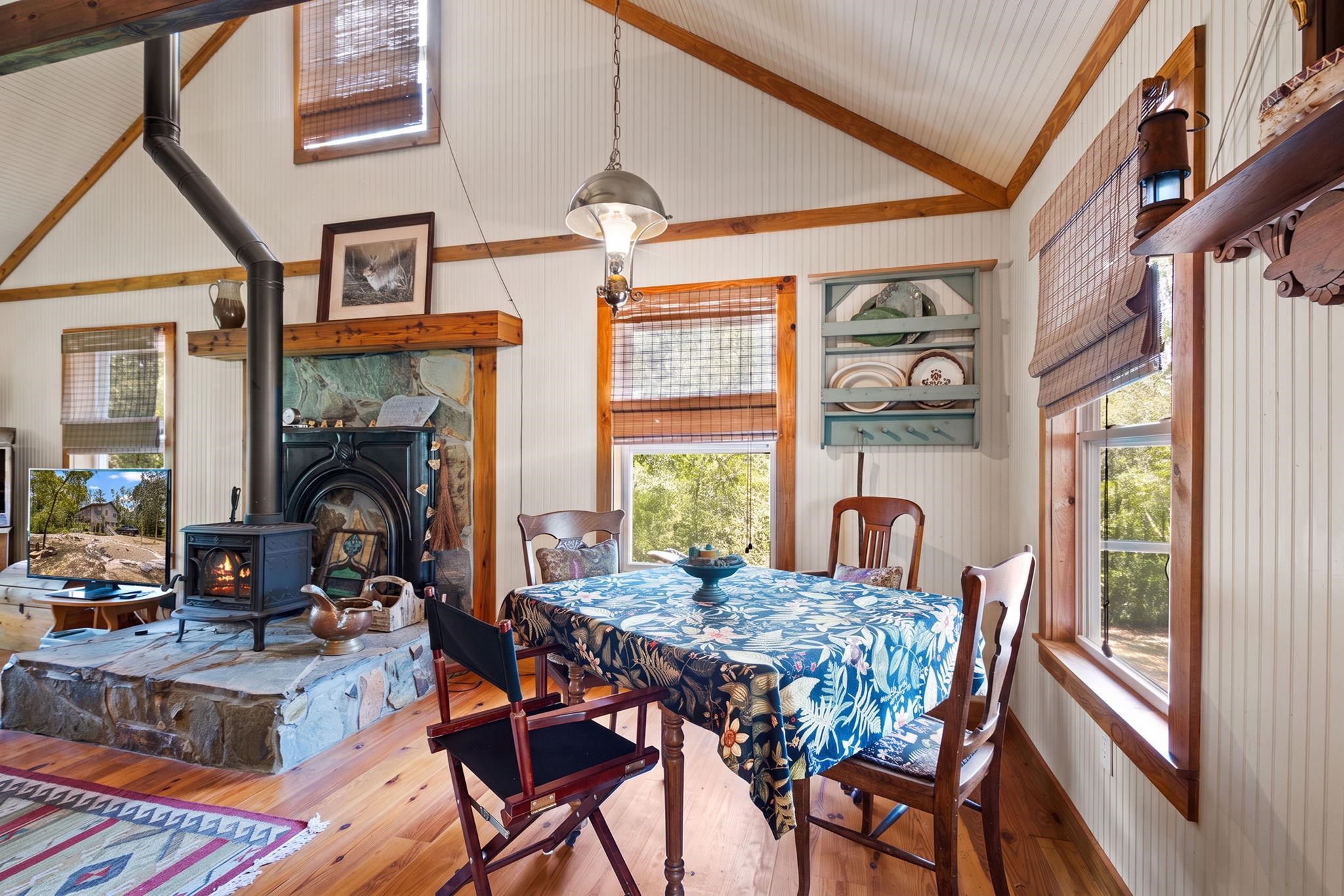 3211 Northeast River Park Road Lee, FL 32059 - Photo 12 of 42 Gallery Image 12