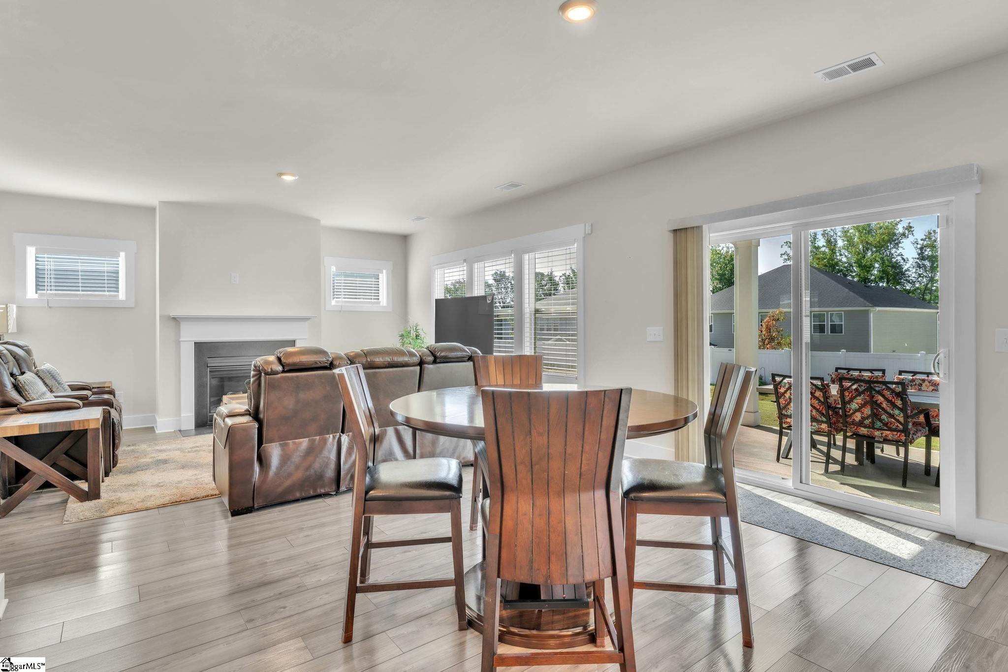 328 Roderick Lane Greenville, SC 29605 - Photo 11 of 31