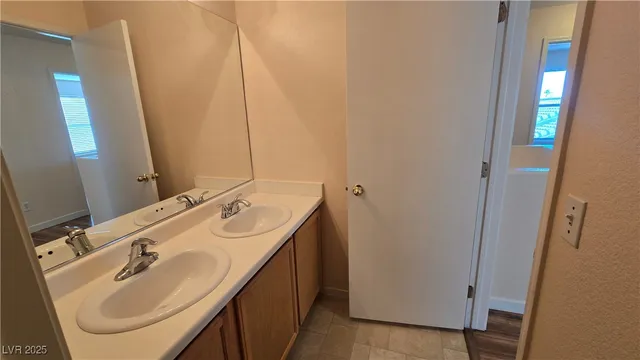 $1,950 | 2525 Rainbow Cactus Court, Las Vegas, NV 89106