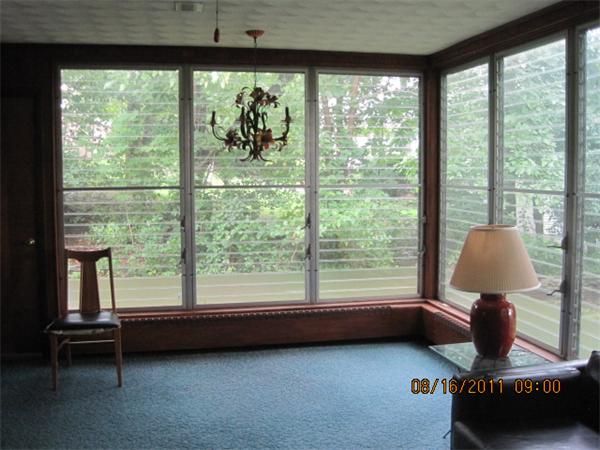 16 Winneconnett Road Worcester, MA 01605 - Photo 7 of 8 Gallery Image 7
