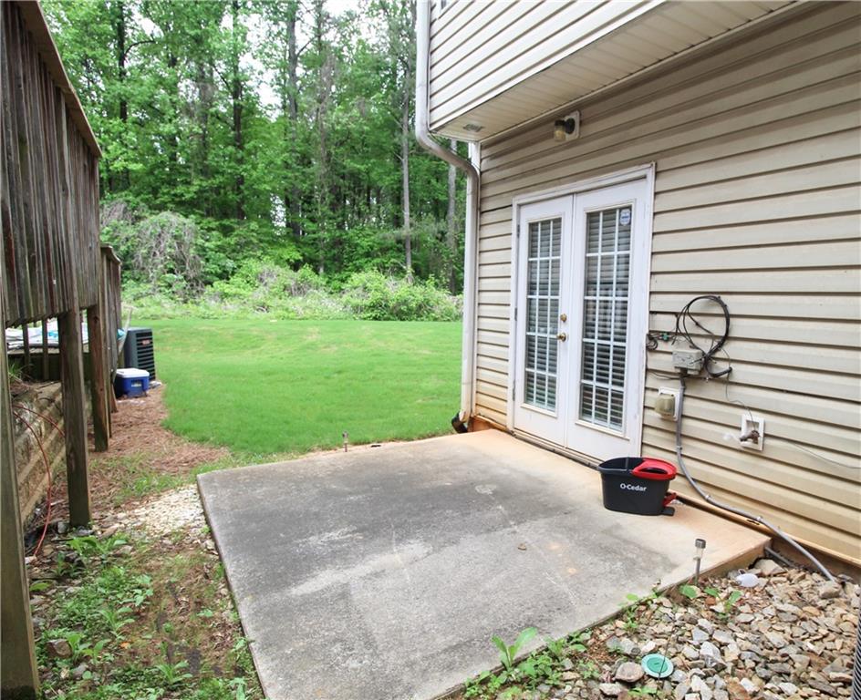3620 Ginnis Road, Unit 4 Atlanta, GA 30331 - Photo 17 of 17 a view of a backyard with sitting area