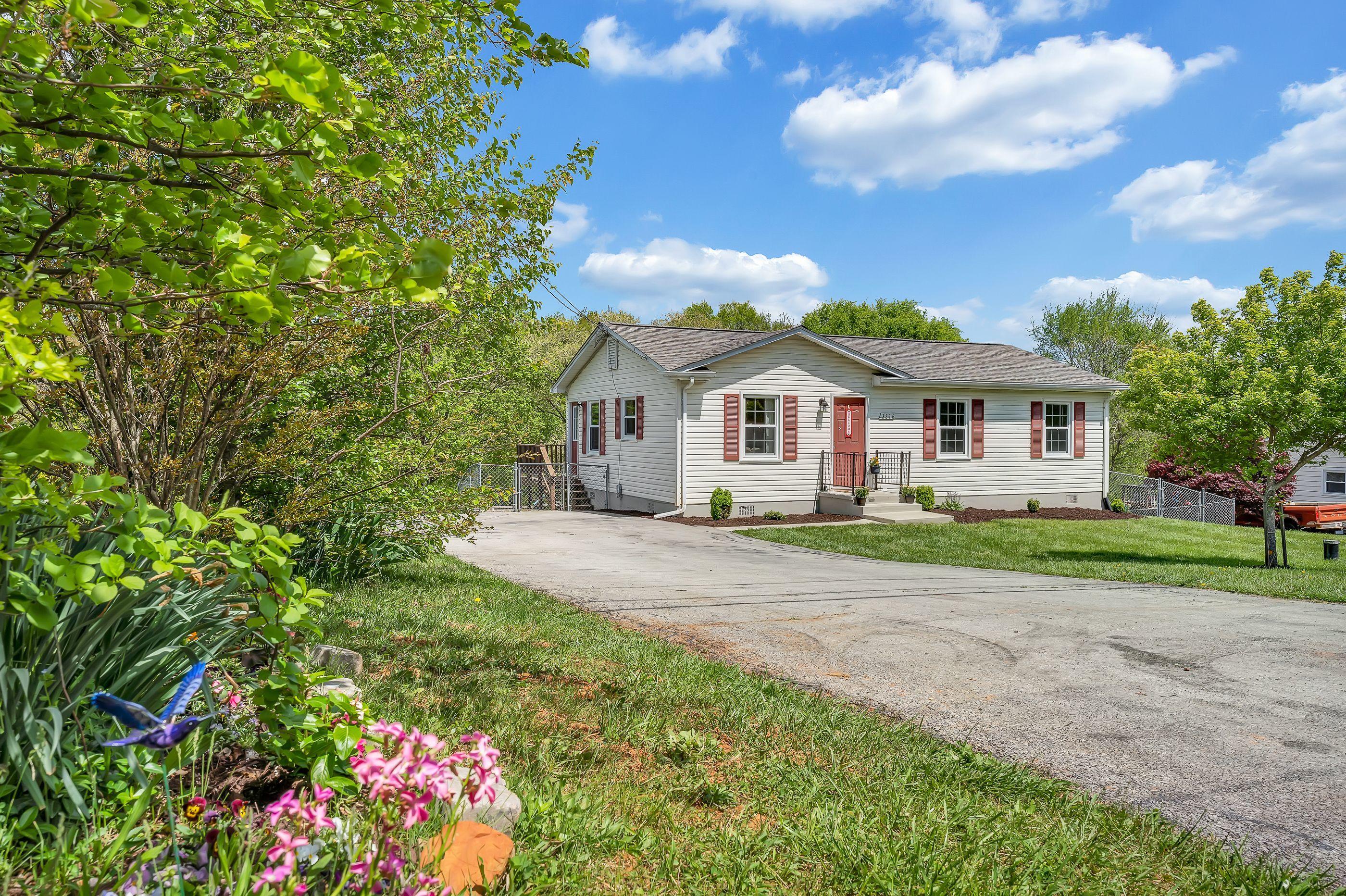 3876 Pitzer Road Roanoke, VA 24014 - Photo 6 of 25 ZiY29dVo