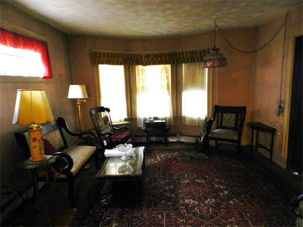14 Court Road Winthrop, MA 02152 - Photo 8 of 8 Gallery Image 8