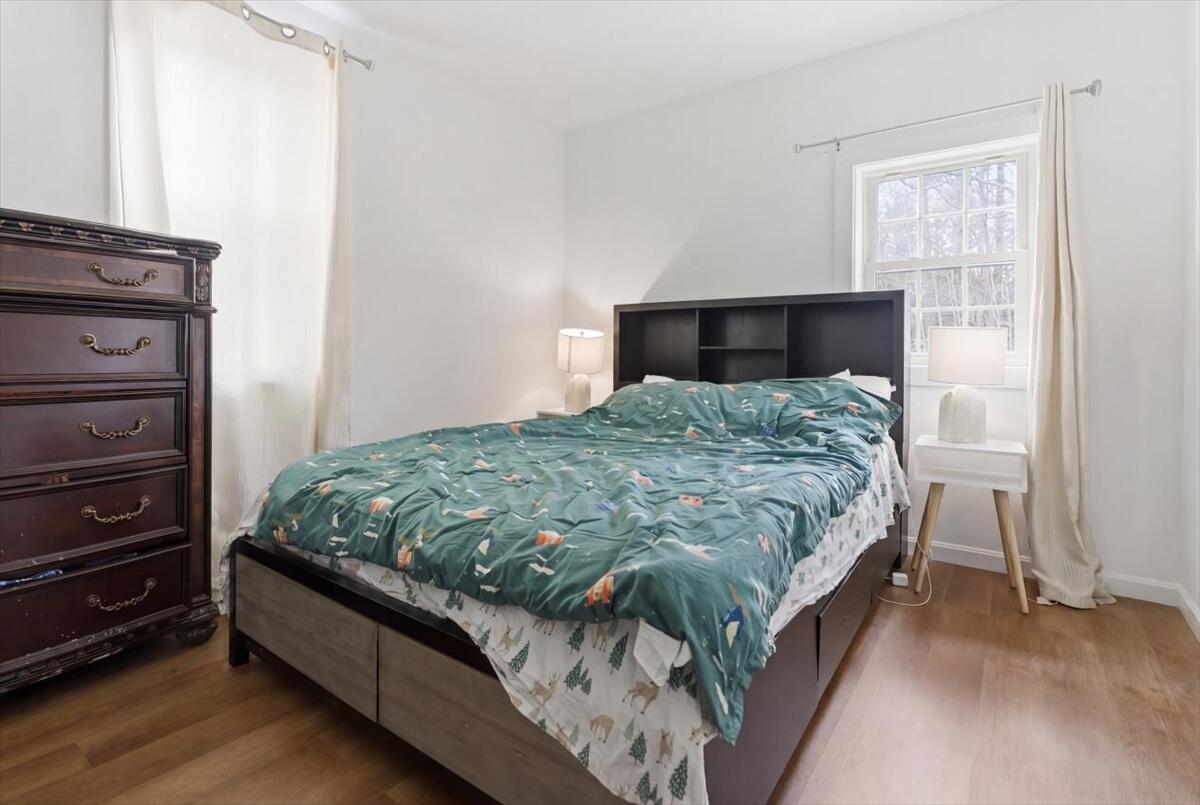 10 Old Orchard Road Gorham, ME 04038 - Photo 21 of 67 24-DSC01123_declutter_82b4e355