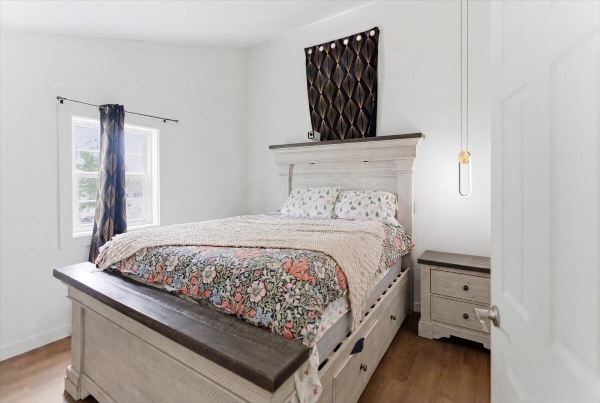 10 Old Orchard Road Gorham, ME 04038 - Photo 26 of 67 29-DSC01141_declutter_77949ae6