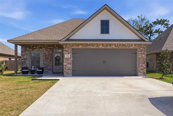 $283,900 | 2484 Duplechin Lane, Lake Charles, LA 70611