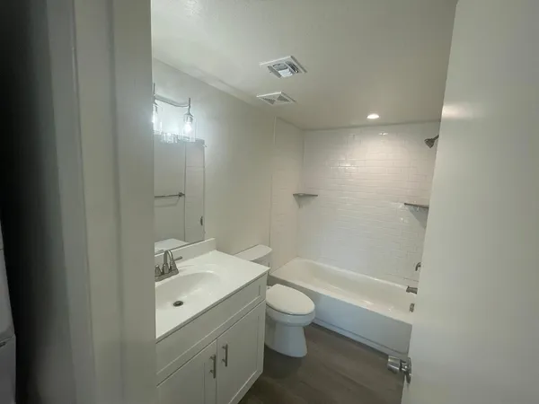 $1,400 | 4901 South Calle Los Cerros Drive, Unit 265, Tempe, AZ 85282