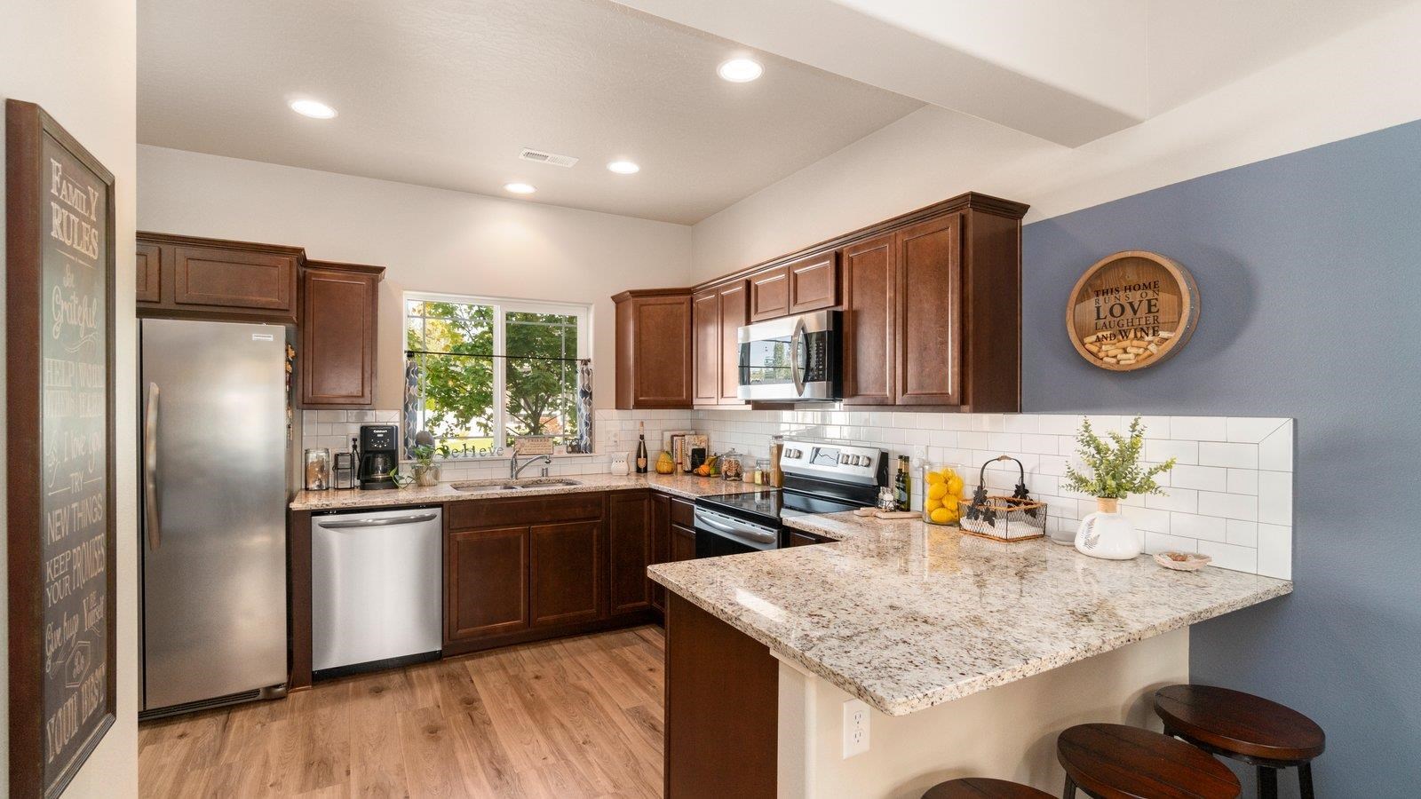 906 East Paske Road Colbert, WA 99005 - Photo 8 of 33