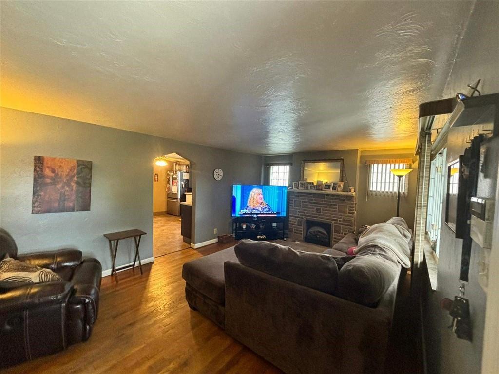 114 Marham Road Homestead, PA 15120 - Photo 4 of 44 Gallery Image 4