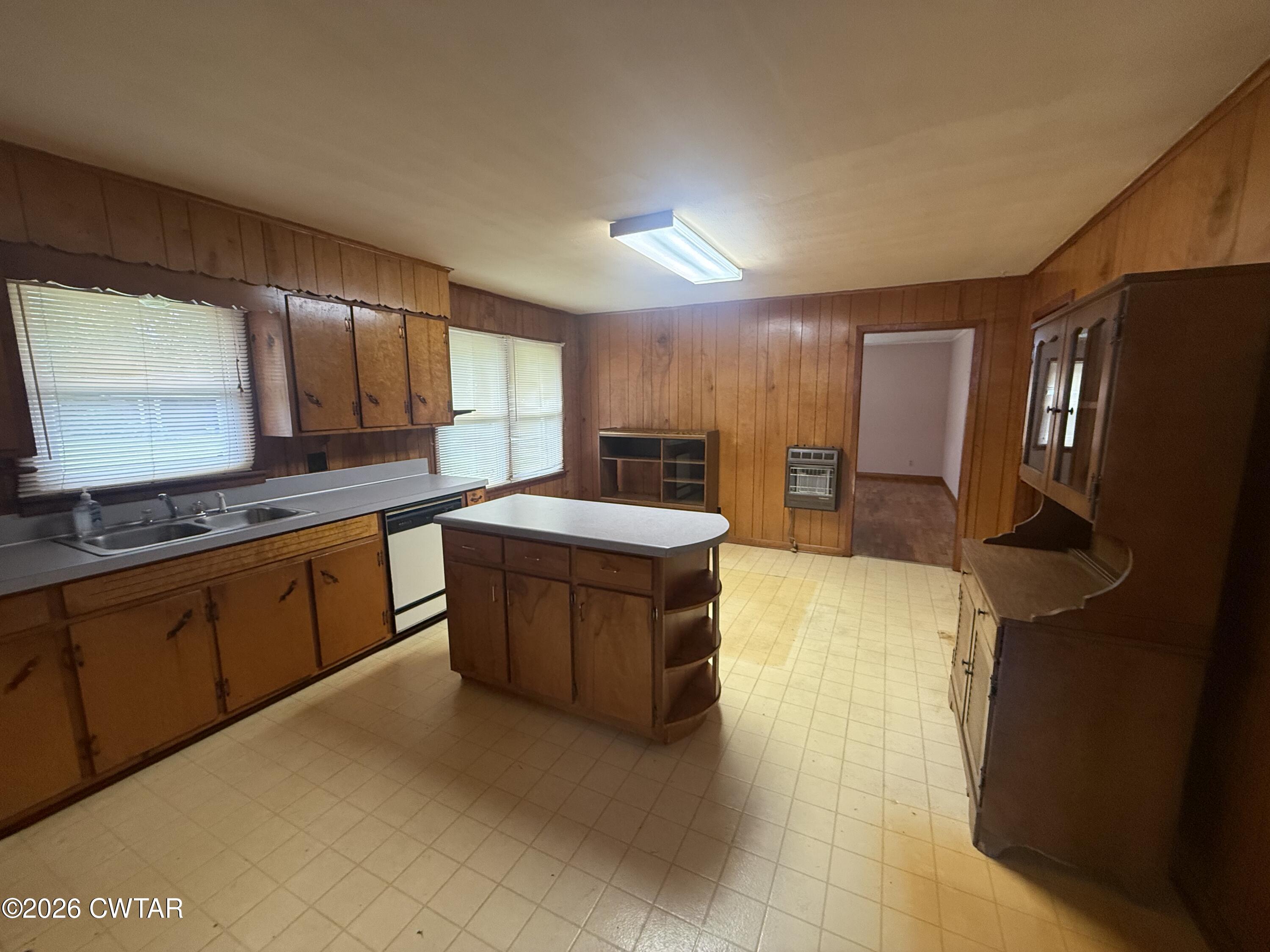 84 West Tanner Street Alamo, TN 38001 - Photo 5 of 12 IMG_7856