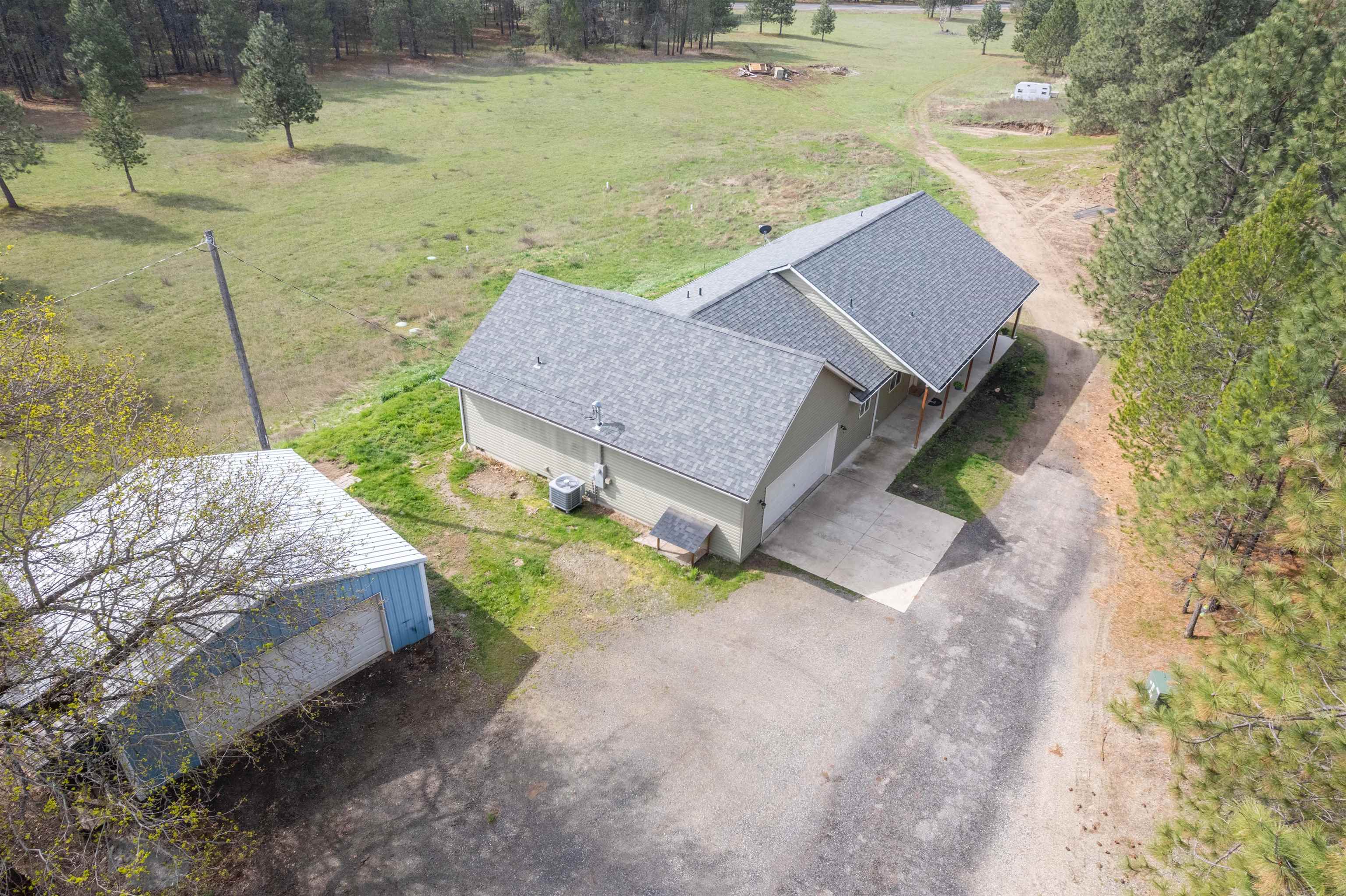 27509 North Perry Road Chattaroy, WA 99003 - Photo 2 of 50