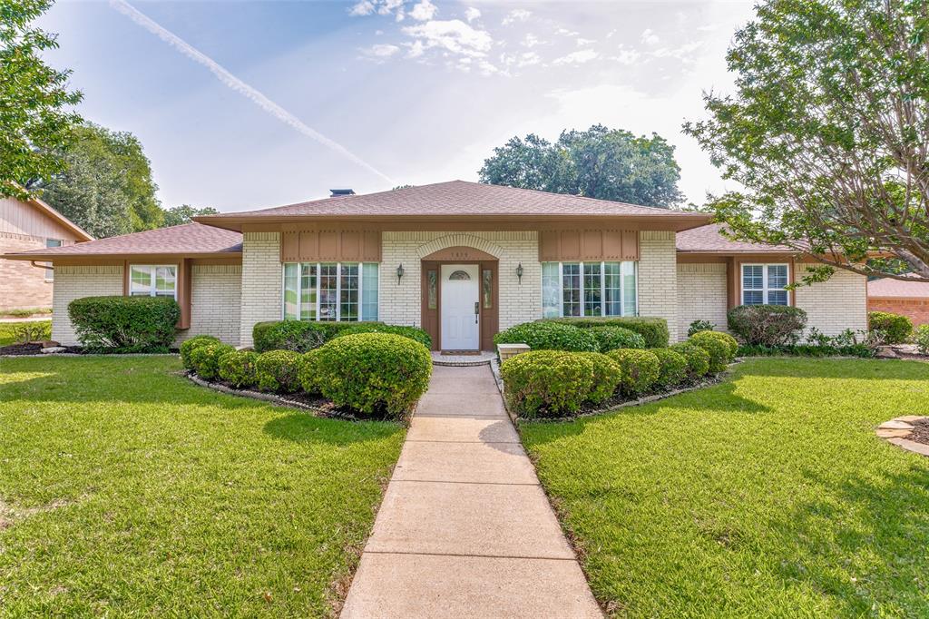 1819 Ridgeside Drive Arlington, TX 76013 - Photo 1 of 1 a front view of a house with garden