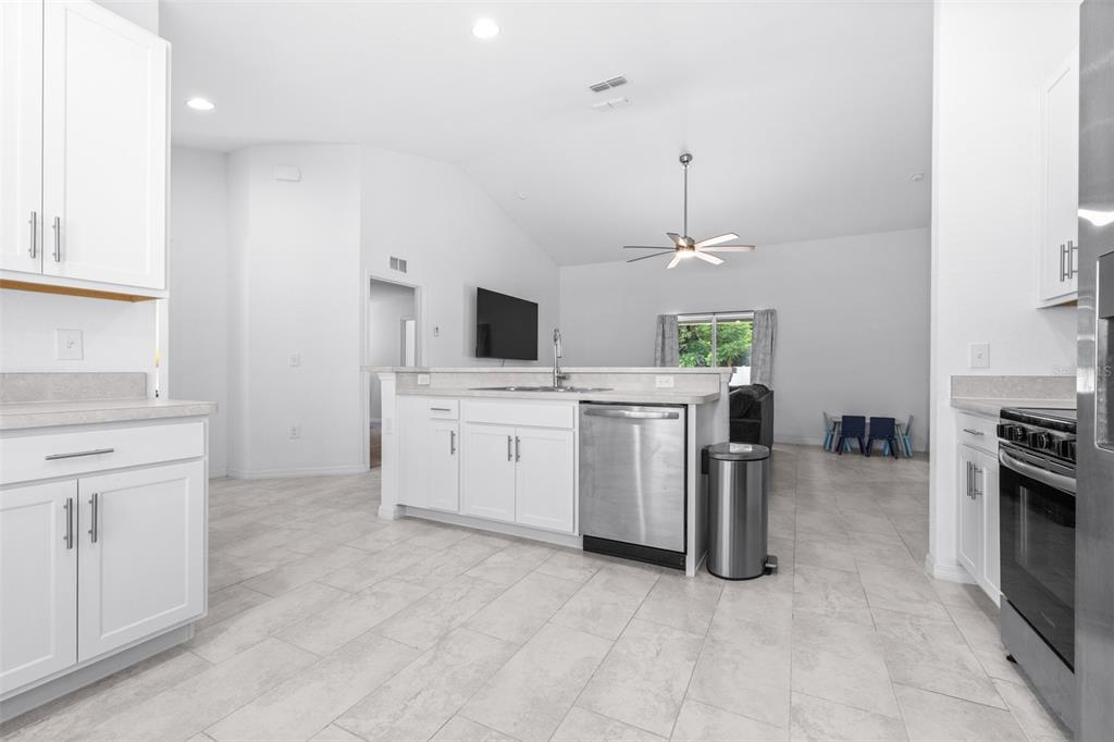 2118 Hadley Road Bartow, FL 33830 - Photo 11 of 37