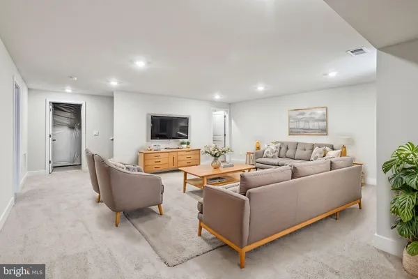 $589,990 | 123 Wappinger Terrace, Winchester, VA 22602