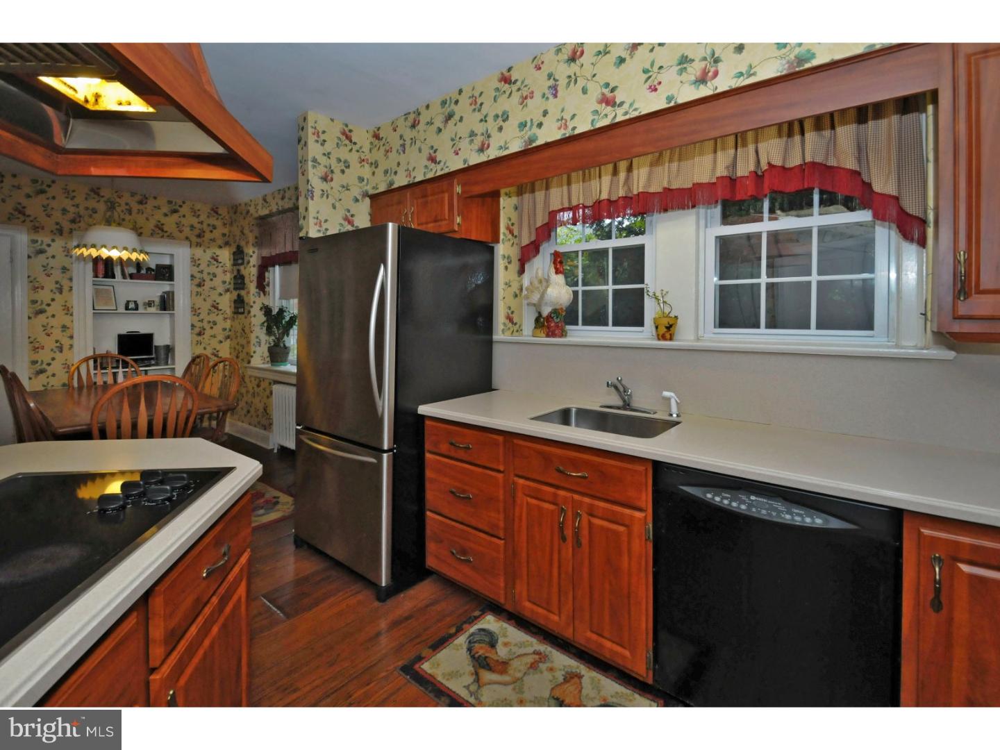 1052 Huntingdon Road Abington, PA 19001 - Photo 13 of 25 Kitchen